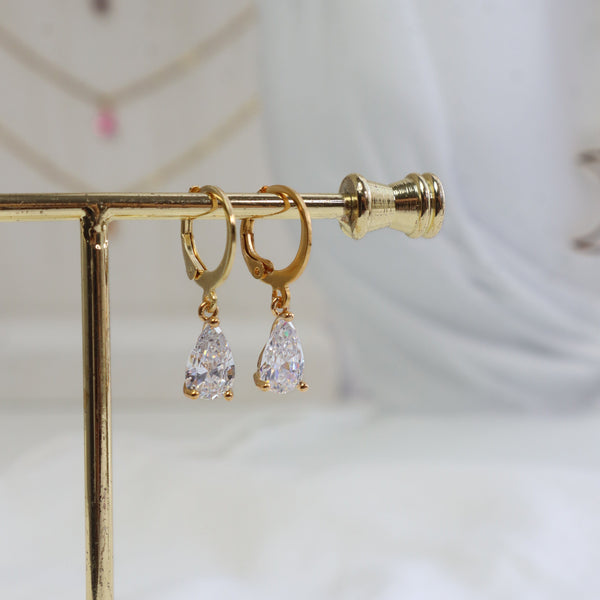 White Paradise Earrings - Ximena Rosé Jewelry